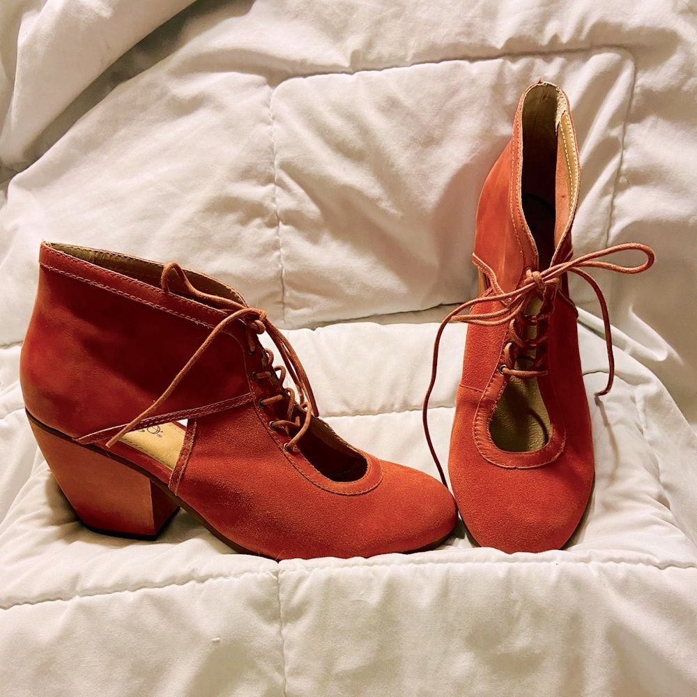 Latigo , rust suede and leather shoes, size 10